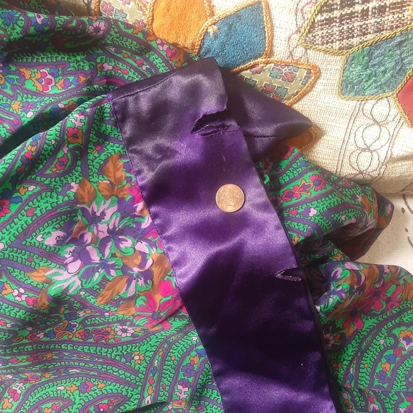 VTG Gold Victoria's Secret Floral Paisley Robe OSFAM - Picture 8 of 11